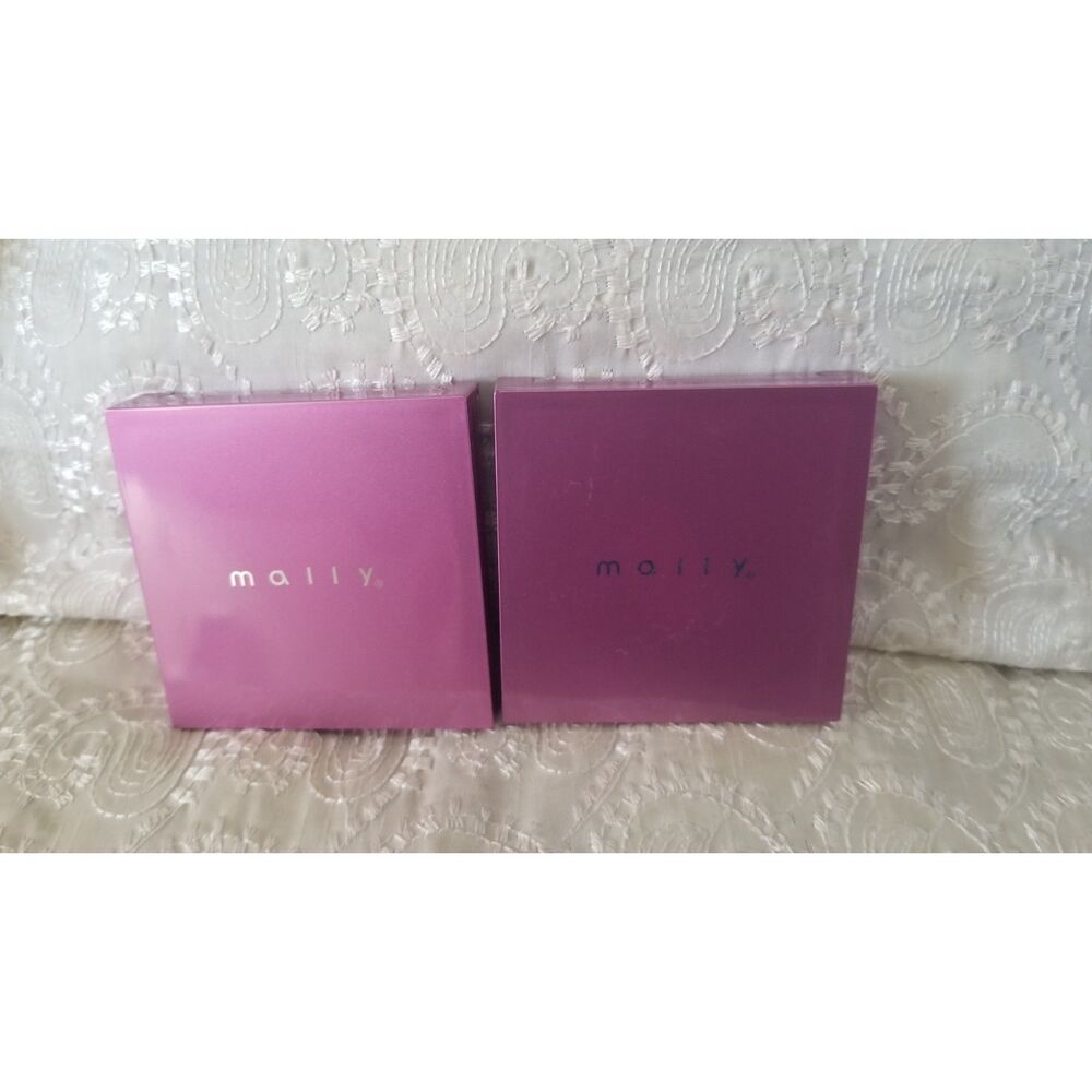 Mally Beauty Poreless Face Defender is a clear, - Picture 4 of 4